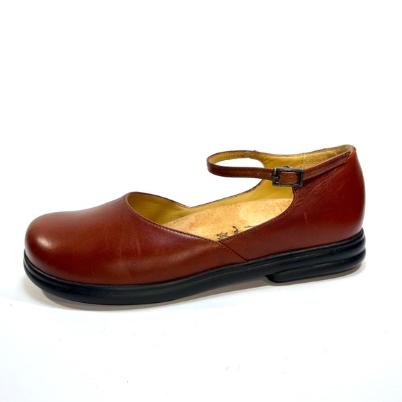 Footprints by Birkenstock Eden Mary Jane Loafers | 9 - Picture 6 of 13